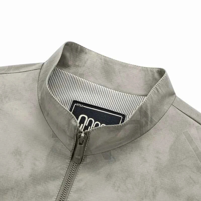 Windjacke im Skyline-Design für stilvollen Schutz vor Wind