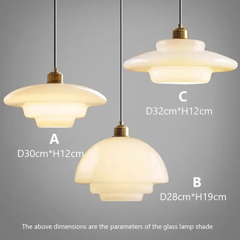 Calistre - Mid-Century Milchglas Pendelleuchte