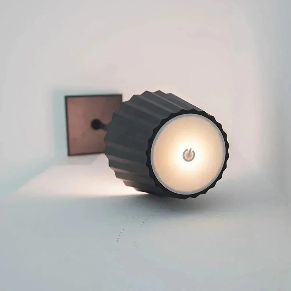 Tragbare kabellose LED-Tischlampe mit USB-Akkuaufladung und Dimmfunktion