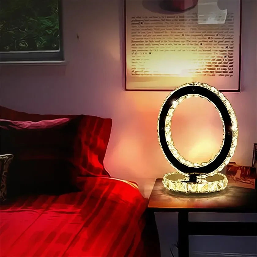 Moderne Kristall-Tischlampe AmbientShine für eine elegante Atmosphäre