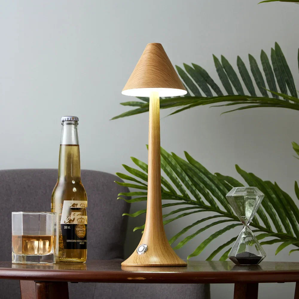 Wiederaufladbare Tischlampe GlowShroom – Elegante und praktische Beleuchtung für Ihr Zuhause