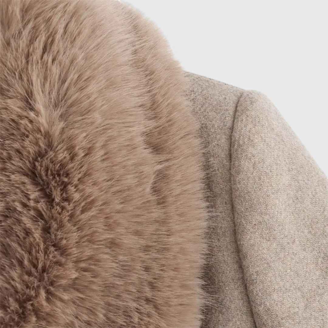 Evelyn Gürtel-Wintermantel – Zeitloser Stil & Gemütliche Wärme