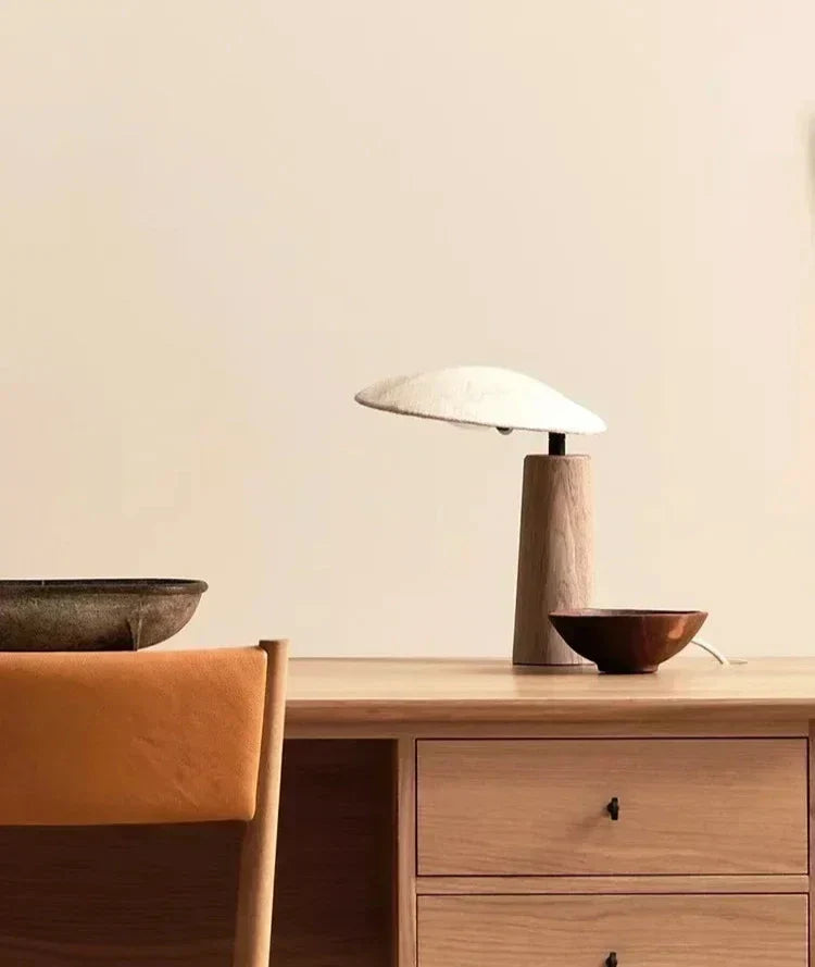 Vintage Holz Tischlampe mit Zen-LED-Beleuchtung – entspannende und elegante Atmosphäre