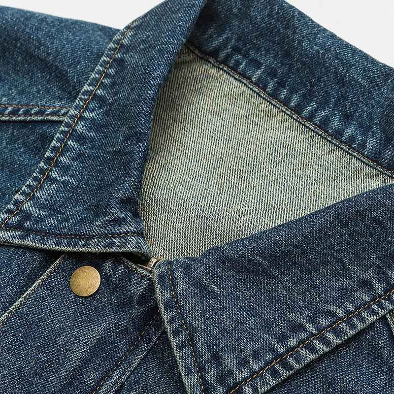Trendige Jeansjacke für einen urban-chic Stil