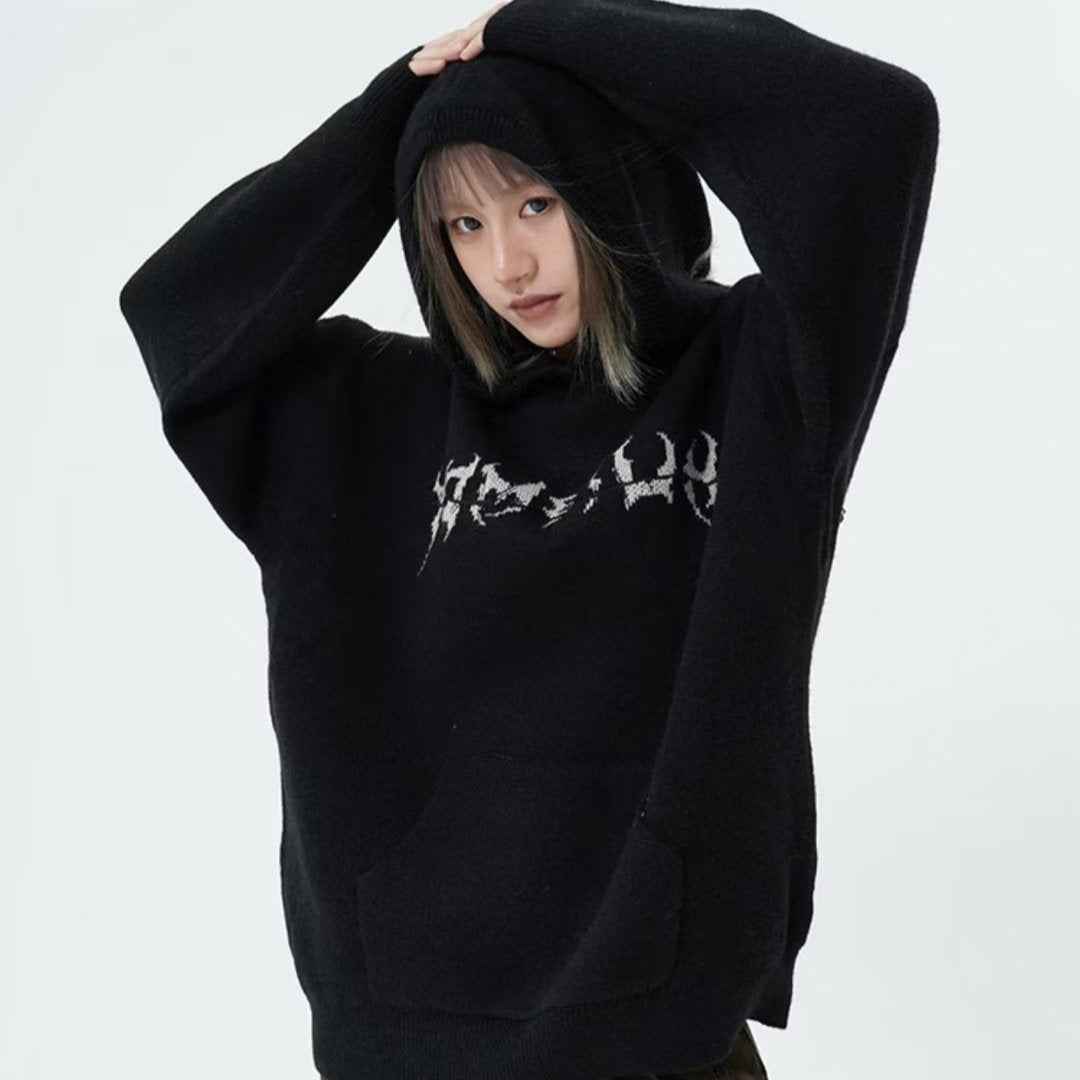 Anthrazit Kapuzenpullover mit elegantem Tausendfüßermotiv