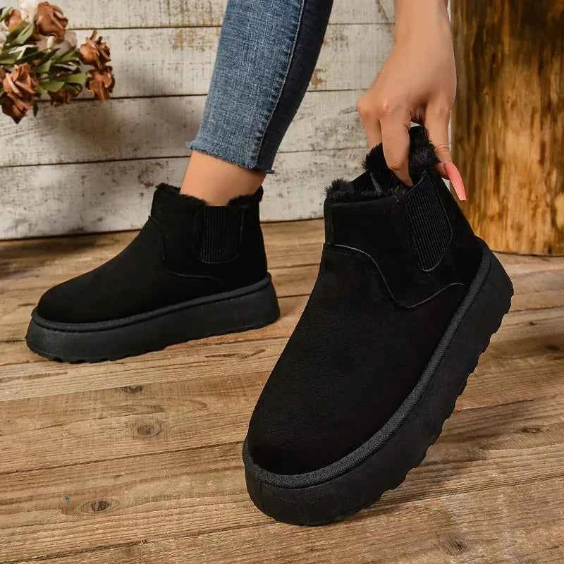 Snowluxe - Damen-Indoor-Lederstiefel mit Wildleder- und Fell-Details