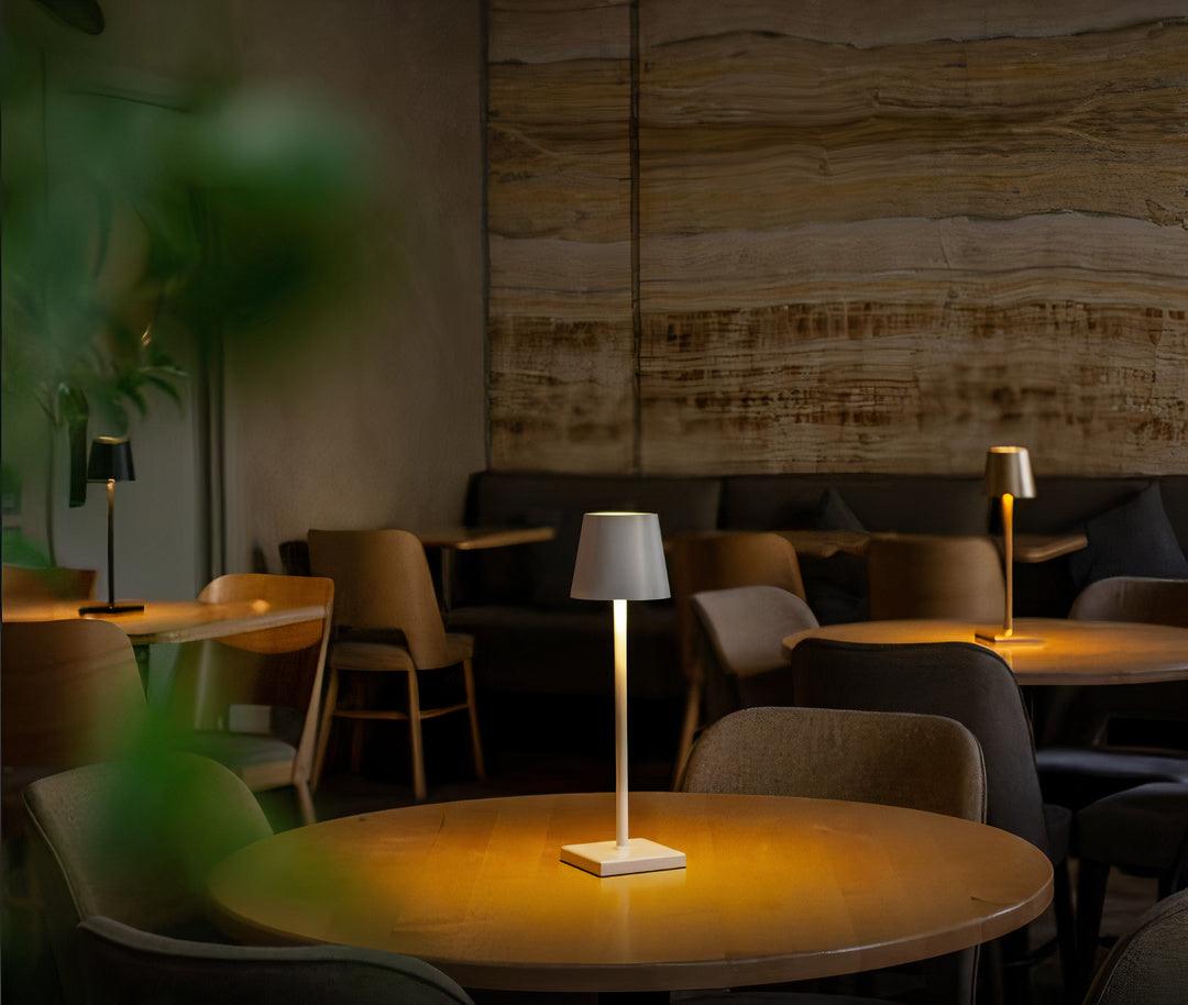 ModerneLED-Tischlampe mit Touchsteuerung und dimmbarem Licht