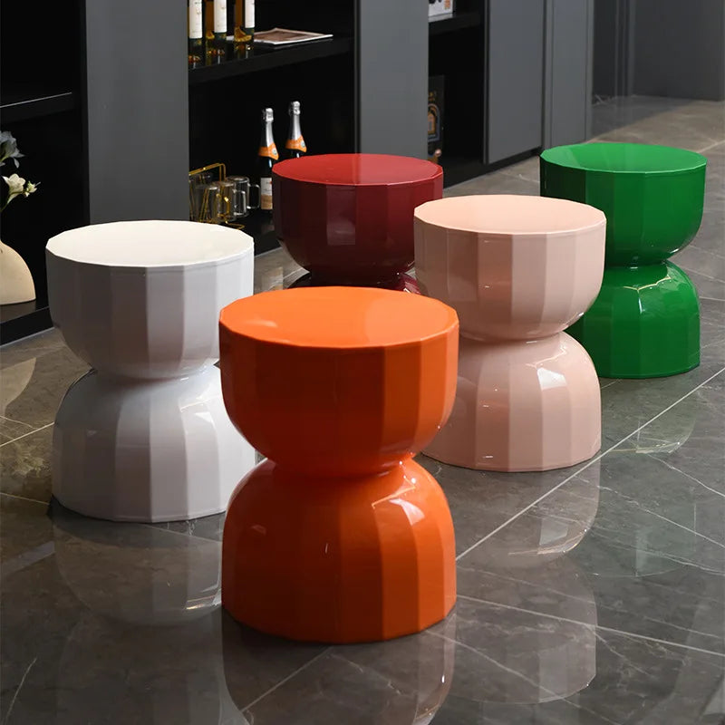 Evadirae - Skandinavischer Sanduhr Beistelltisch mit einzigartigem kreativen Design