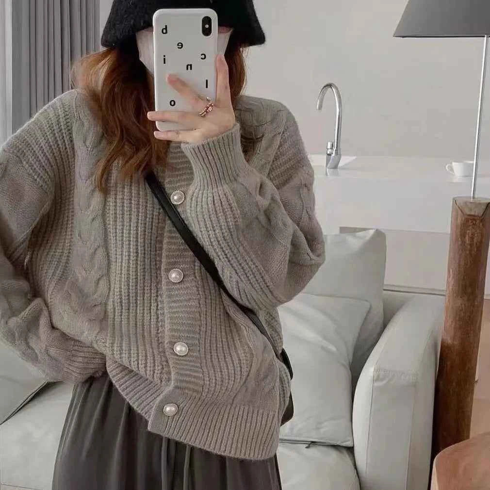 Sarah – Eleganter, zarter und raffinierter Cardigan