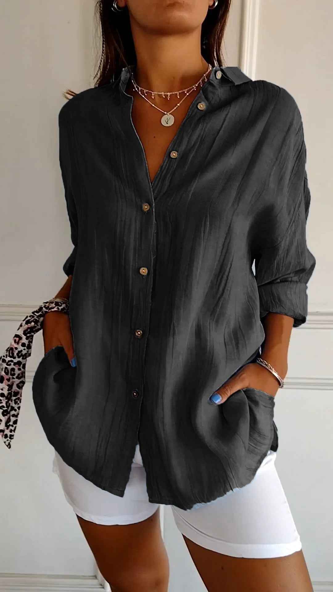 Seriza – Relaxed Button Blouse