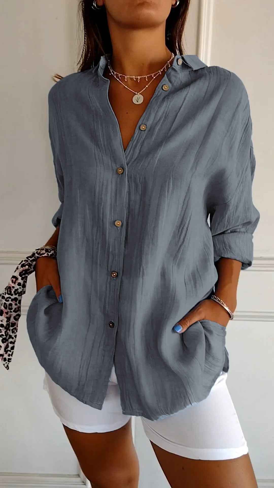 Seriza – Relaxed Button Blouse