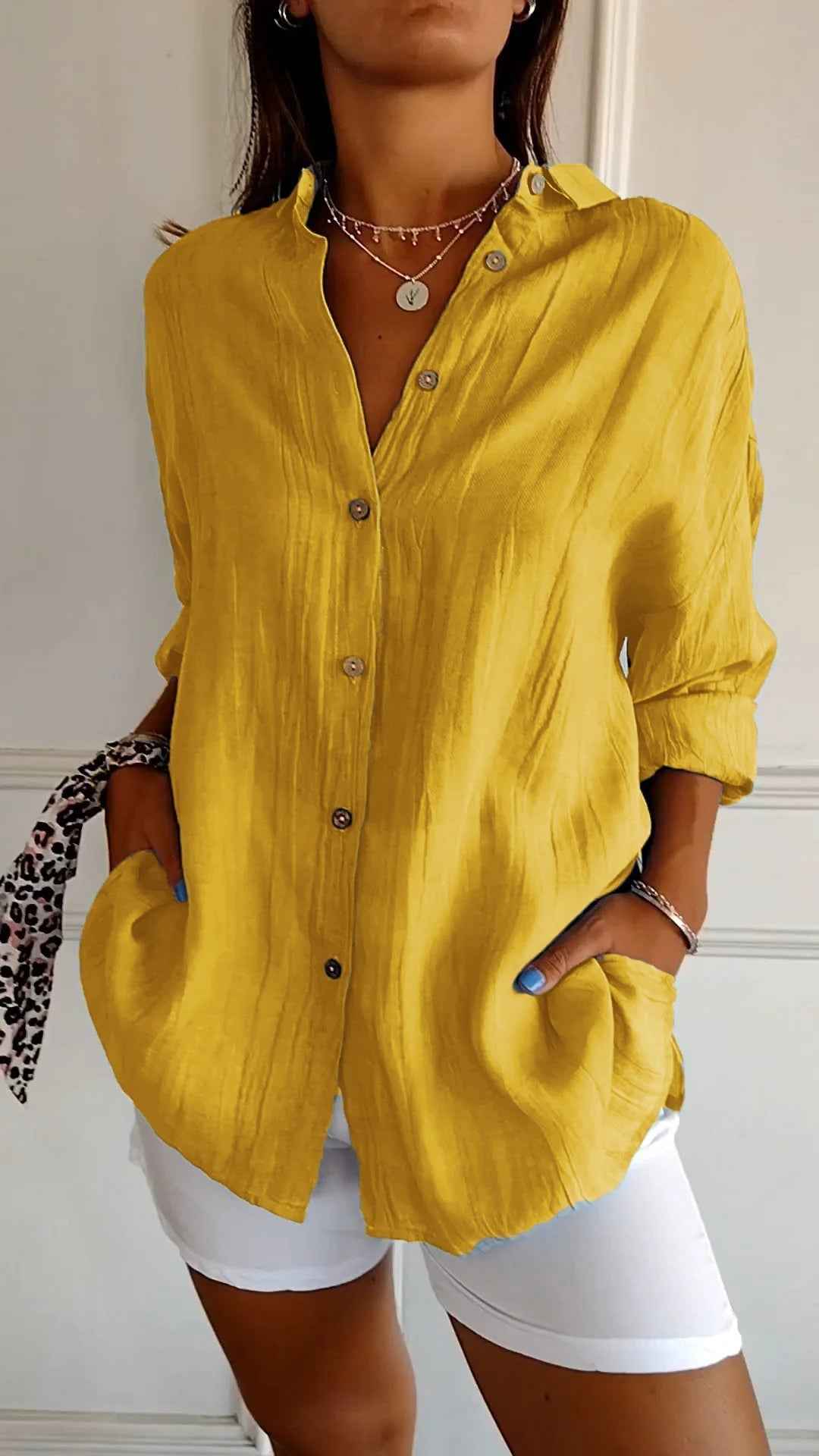 Seriza – Relaxed Button Blouse