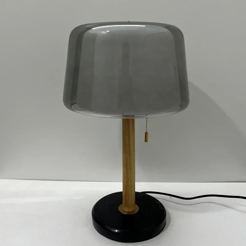 Nachttischlampe im nordischen Stil ParisianGlow für eine gemütliche Atmosphäre
