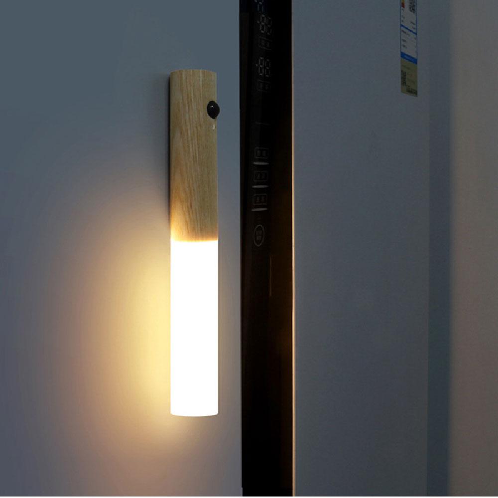 Elegante Bogenlampen mit modernem LED-Beleuchtung für eine raffinierte Atmosphäre