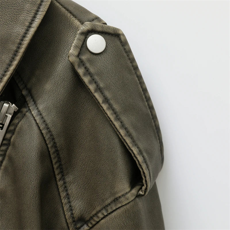 Lilly - Trendige und elegante Lederjacke für einen modernen Stil