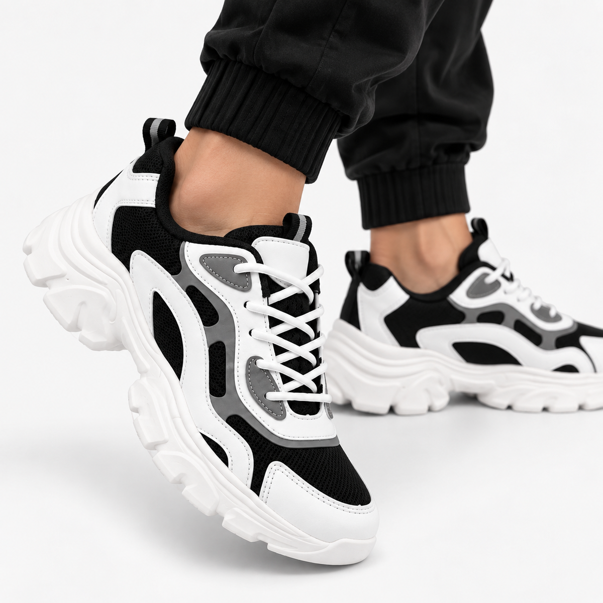 Steigere deinen Stil mit trendigen Plateau-Chunky-Sneakern
