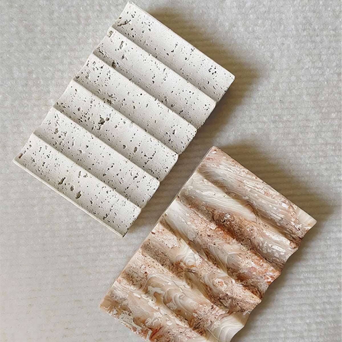 Eleganter Kanalisierter Felsenplatten | Raffiniertes Design aus Naturstein für eine distinguierte Innendekoration