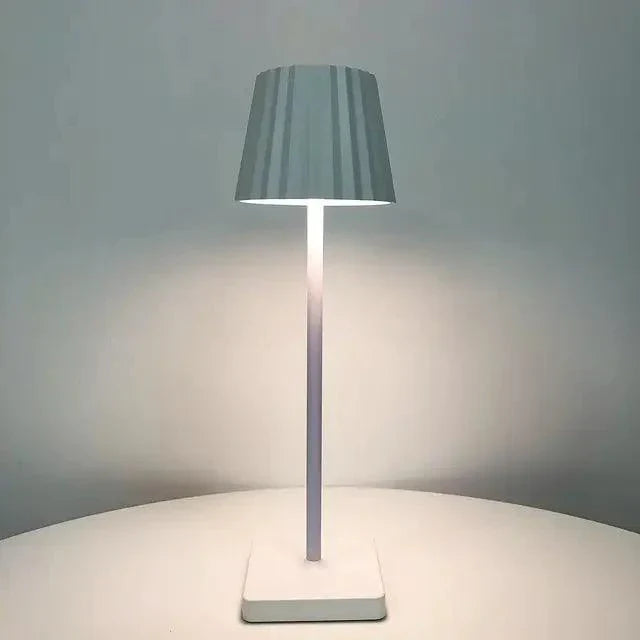 Kabellose wiederaufladbare LED-Tischlampe per USB, stufenlos dimmbar in elegantem Aluminiumlegierung