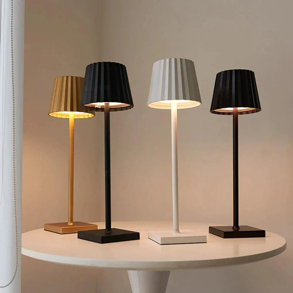 Kabellose wiederaufladbare LED-Tischlampe per USB, stufenlos dimmbar in elegantem Aluminiumlegierung