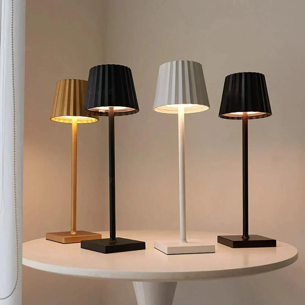 Tragbare kabellose LED-Tischlampe mit USB-Akkuaufladung und Dimmfunktion
