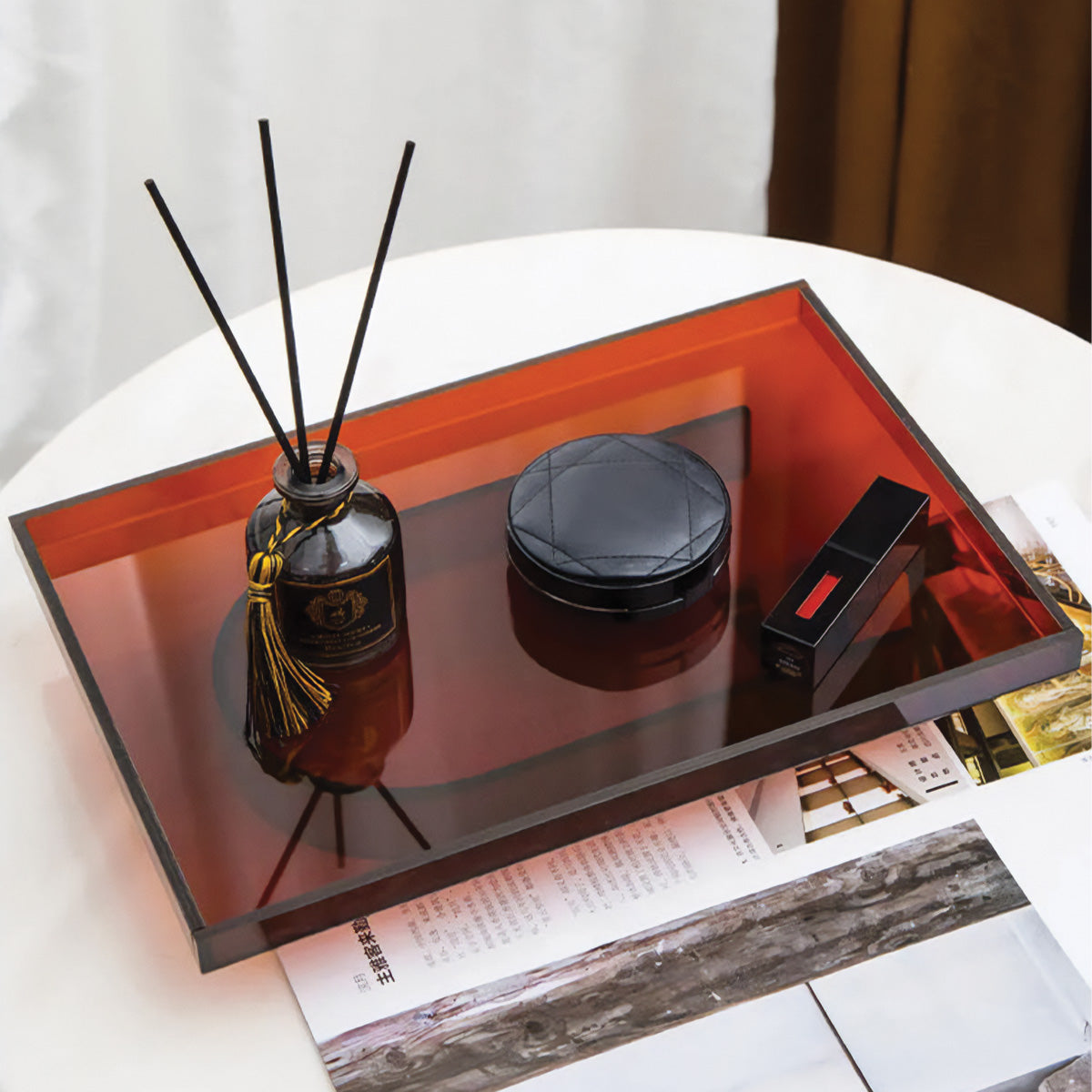 Elegantes Acryl-Serviertablett mit modernem Dekor und anspruchsvollem Servierschüssel