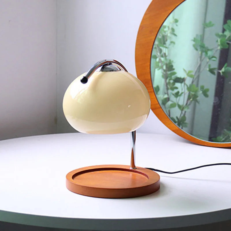 Vintage Tischlampe im Bauhaus-Stil 6