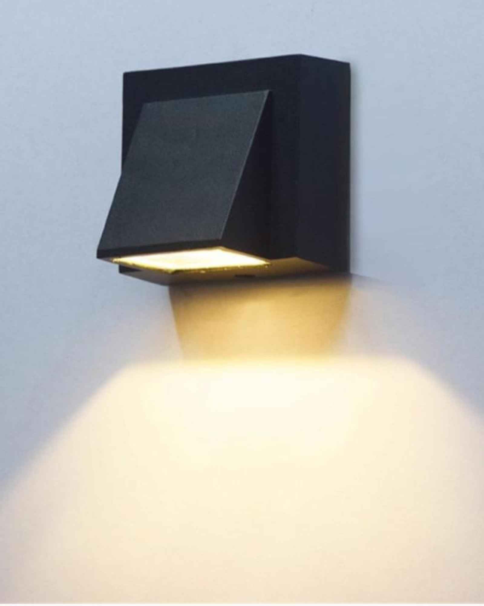 Wandleuchte für Innen- und Außenbereich