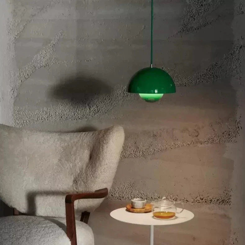 Elegante Deckenlampe - Natürliche Beleuchtung für einen raffinierten Innenraum