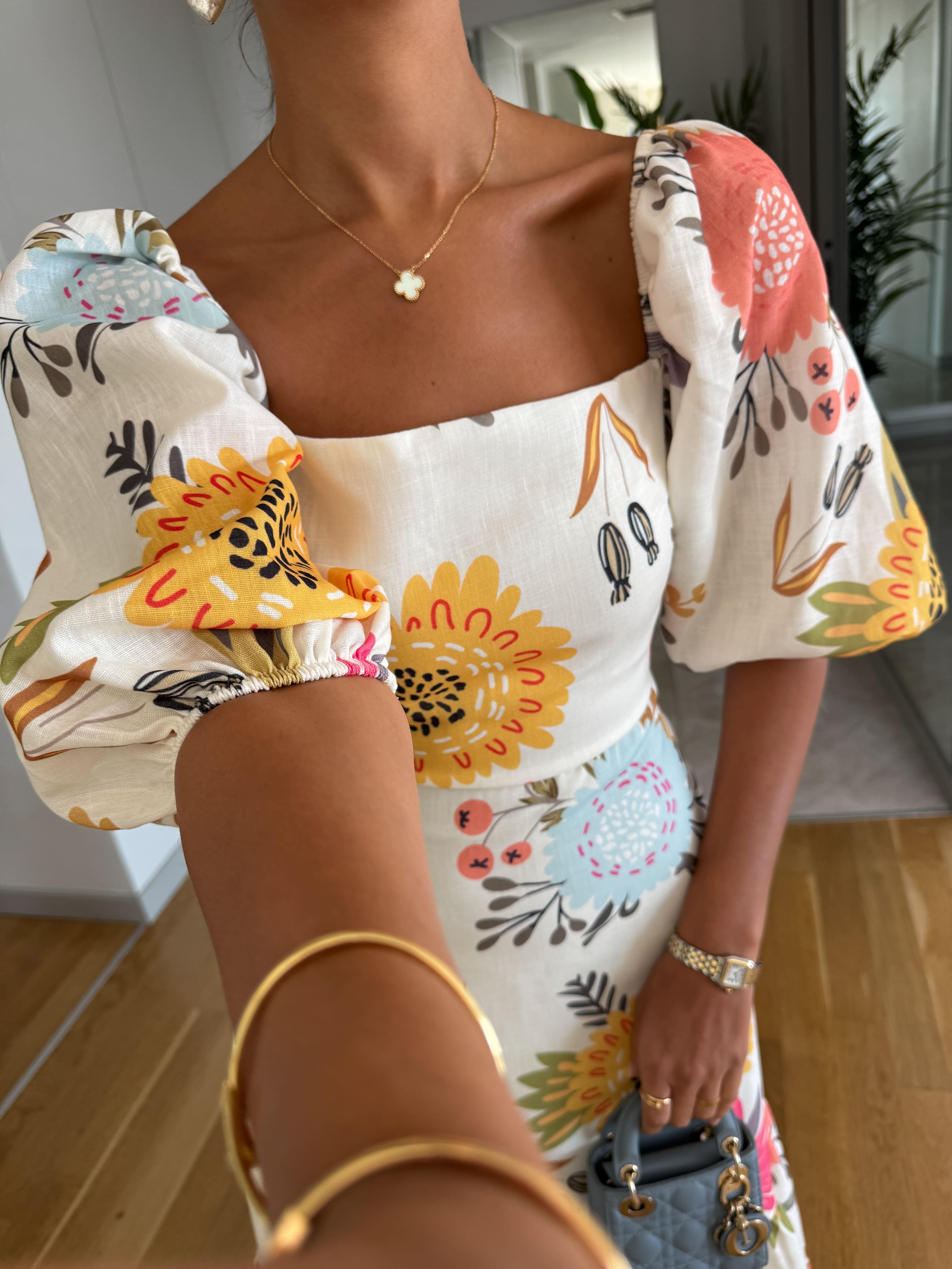 Midikleid mit Puffärmeln, Blumenmuster - Eleganter Stil