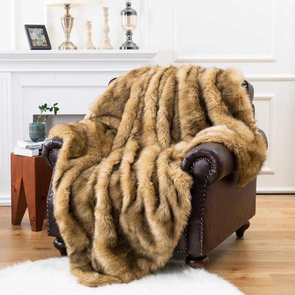 Weiche Kunstfell-Kuscheldecke - Gemütliche Winterwärme