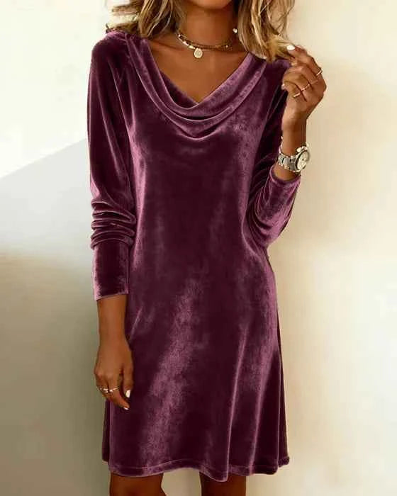 Frosina - Samtkleid mit lockerem, entspanntem Schnitt