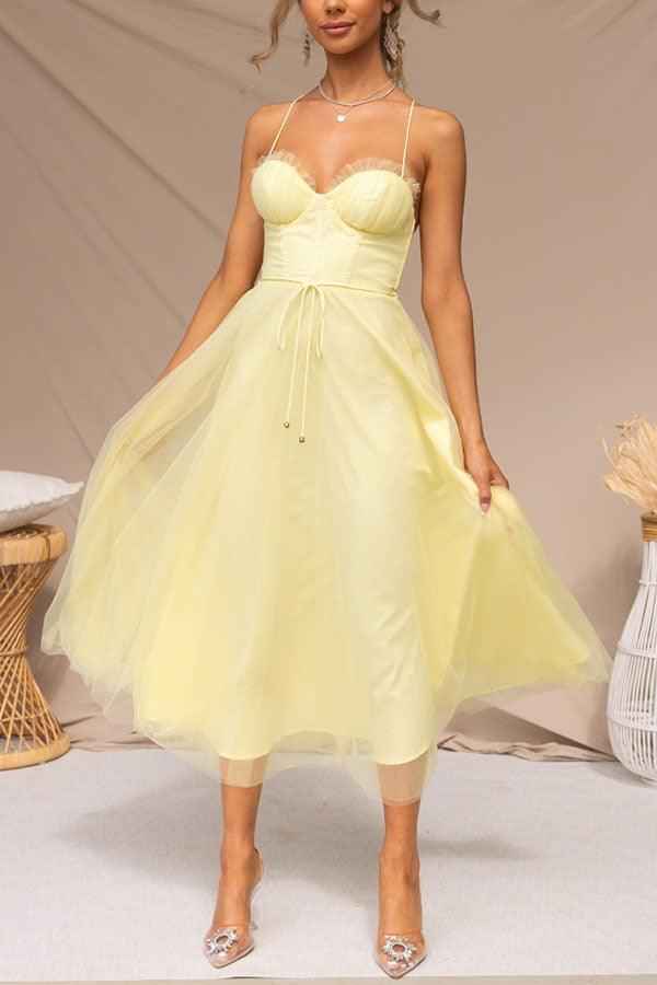 Elegantes Maxikleid aus Chiffon mit Trägern für eine moderne Prinzessinnenparty