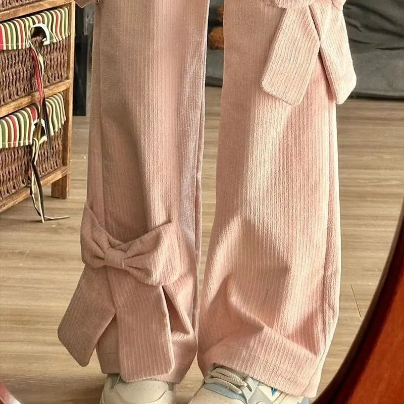 Elegante Vintage-Robbenhose aus Cord mit stilvollem Band und schmeichelhafter hoher Taille