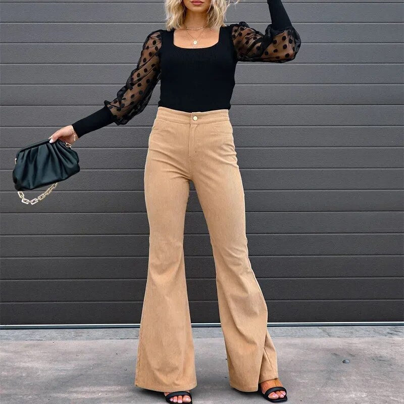 Carra | Trendigeweite Hosen für einen stilvollen Look