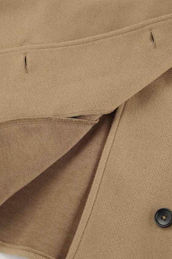 Woll-Schal mit Lampenschirm-Ärmeln für einen eleganten und bequemen Stil