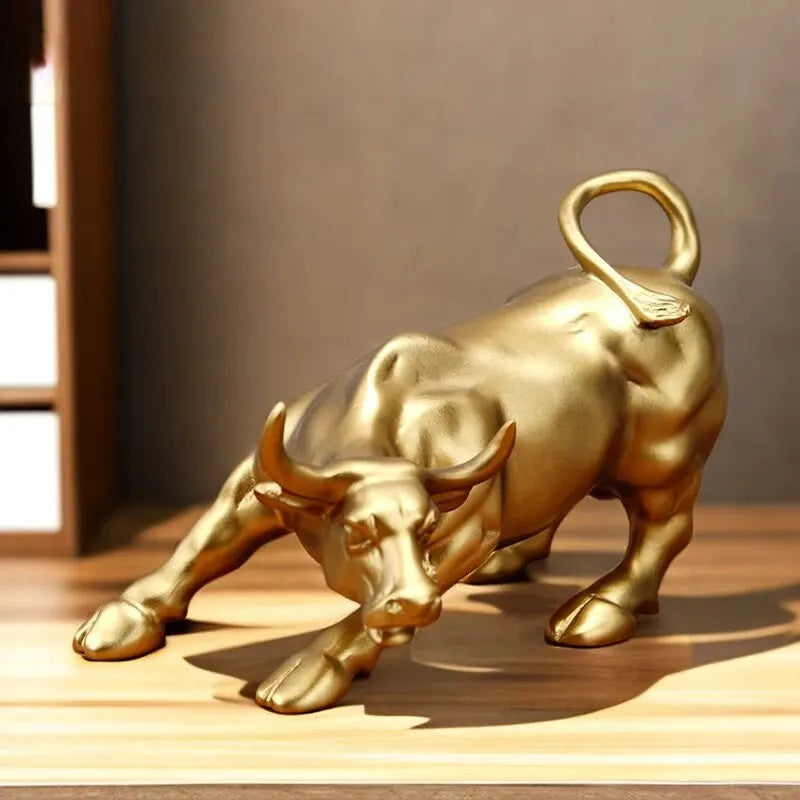 ToroElegance – Dekoratives Resin-Figurensatz mit stilvollen Stierornamenten