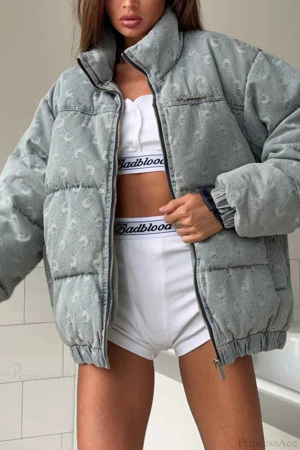 Legerer Mantel mit Stehkragen, Jacquardmuster und Croissant-Motiv