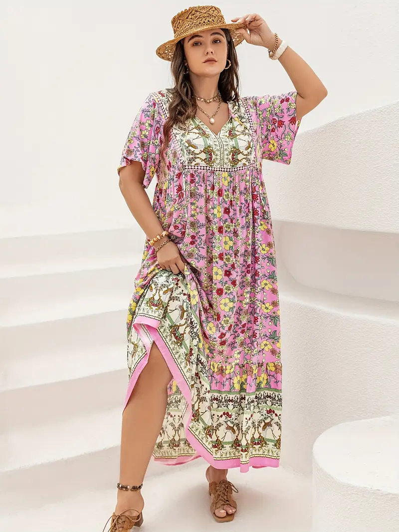 Plus-Size Boho-Blumen-Maxikleid – Fließender, figurschmeichelnder Stil