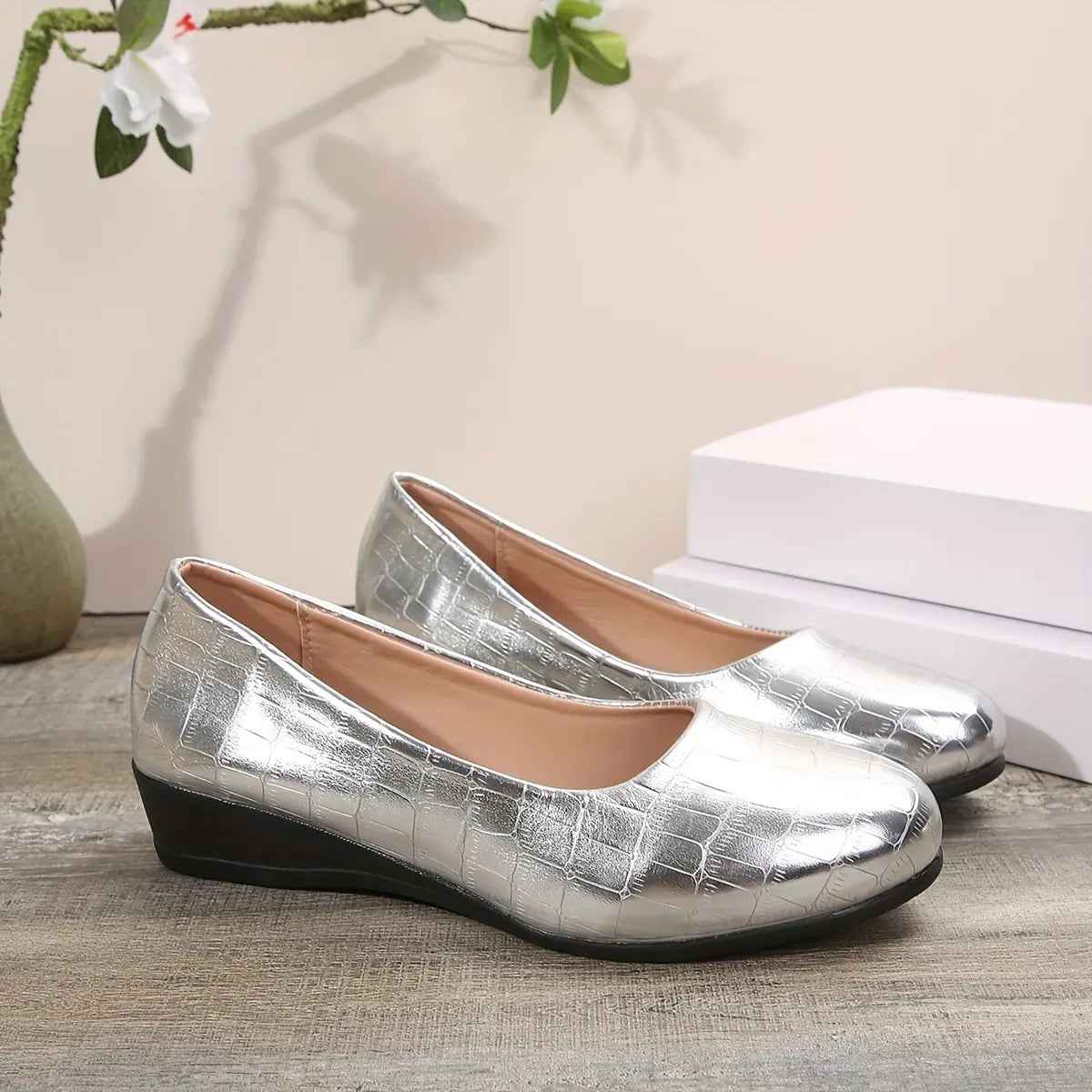 Orthopedic Leather Shoes for Women – Lightweight, Non-Slip & Breathable