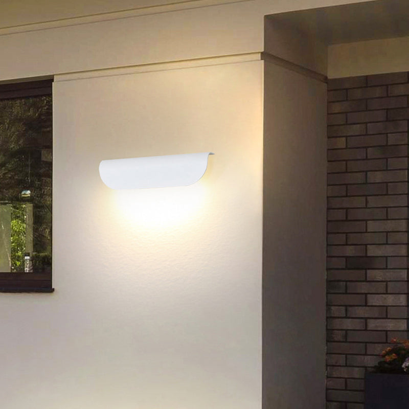 Astoria - Innovative Wasserdichte Gebogene Außenwandleuchte für eine Schlichte und Funktionale Beleuchtung
