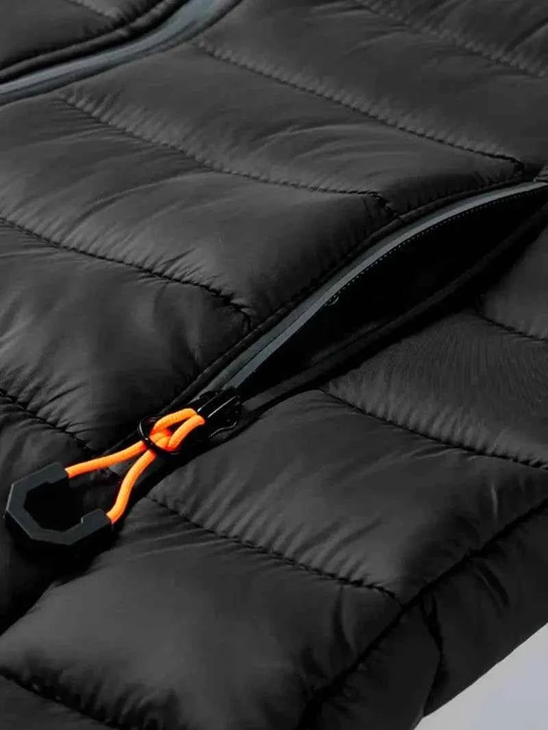 Schicke Kapuzenjacke mit moderner Passform