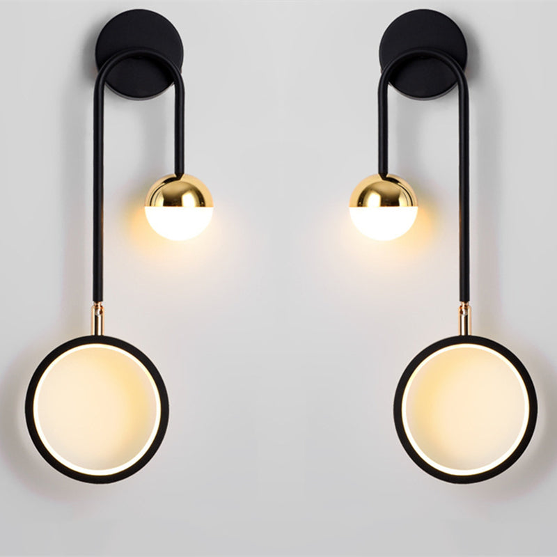 CozySwivel Nordische Drehbare Lampe für eine warme und moderne Atmosphäre