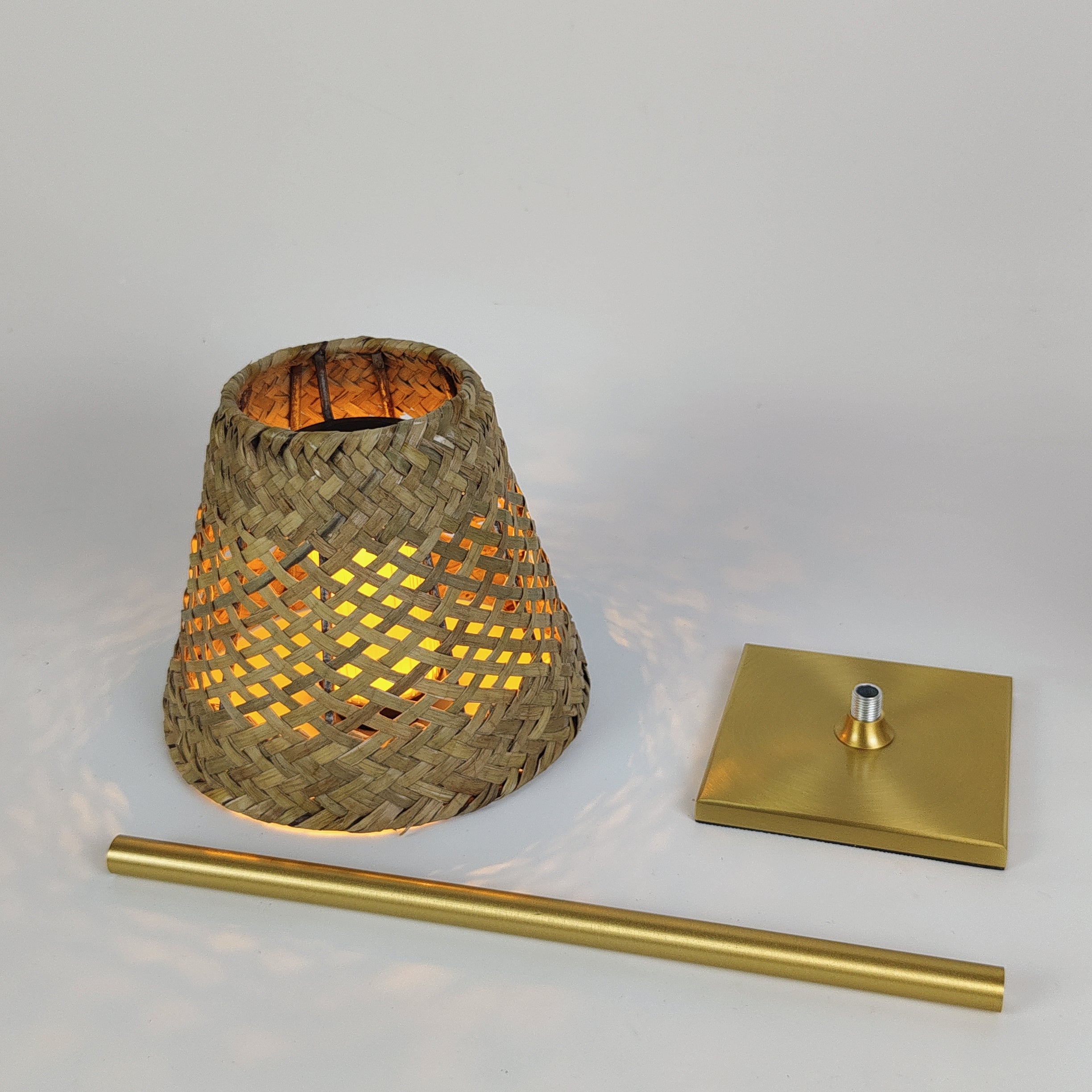 Kabellose Lampe Nomad EasyDim – Tragbares und intuitives Beleuchtungsgerät
