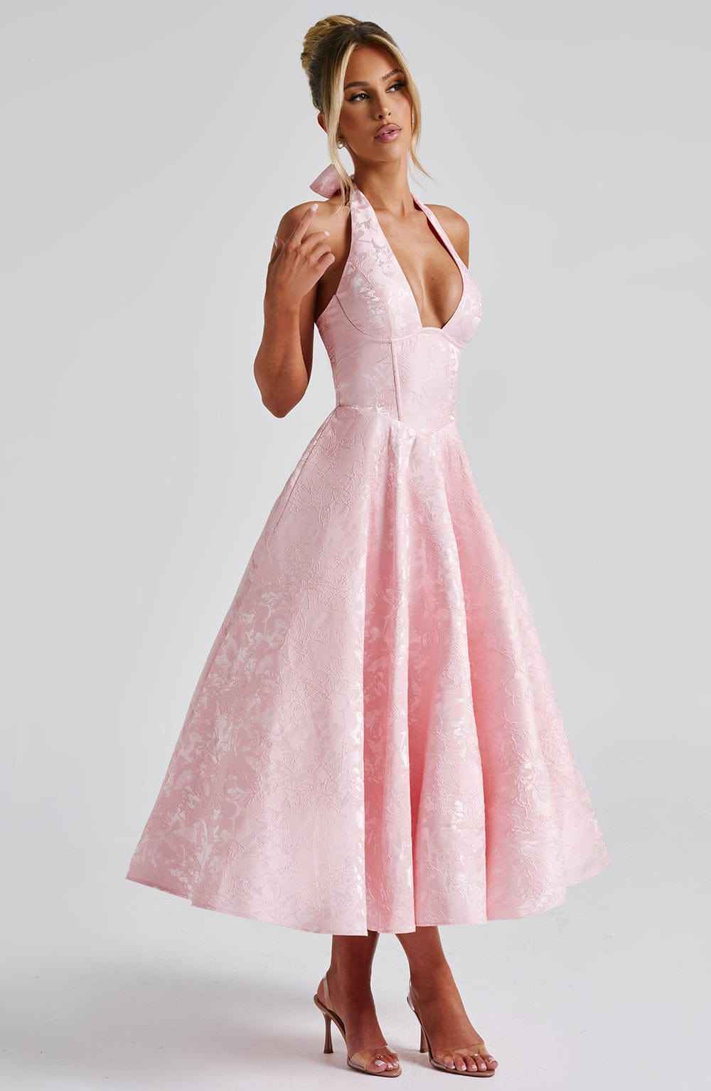 Ara Halter-Neck Midi-Kleid – Mühelose Eleganz