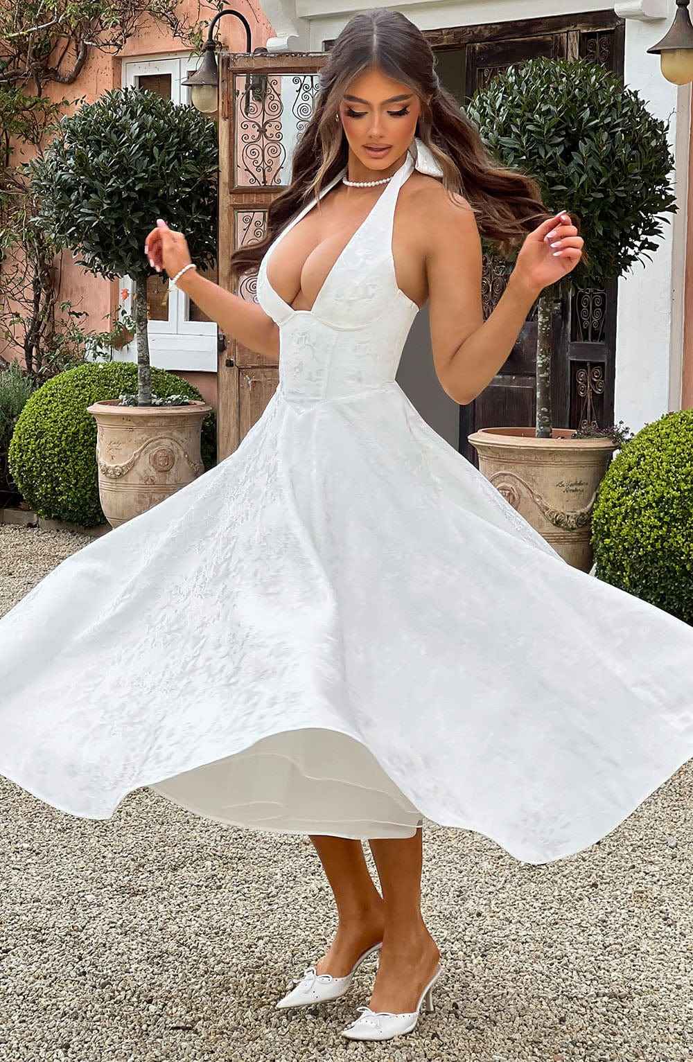 Ara Halter-Neck Midi-Kleid – Mühelose Eleganz