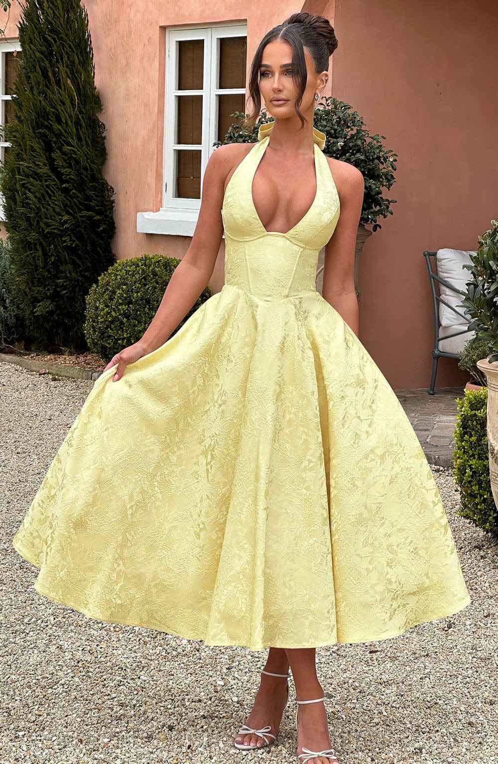 Ara Halter-Neck Midi-Kleid – Mühelose Eleganz