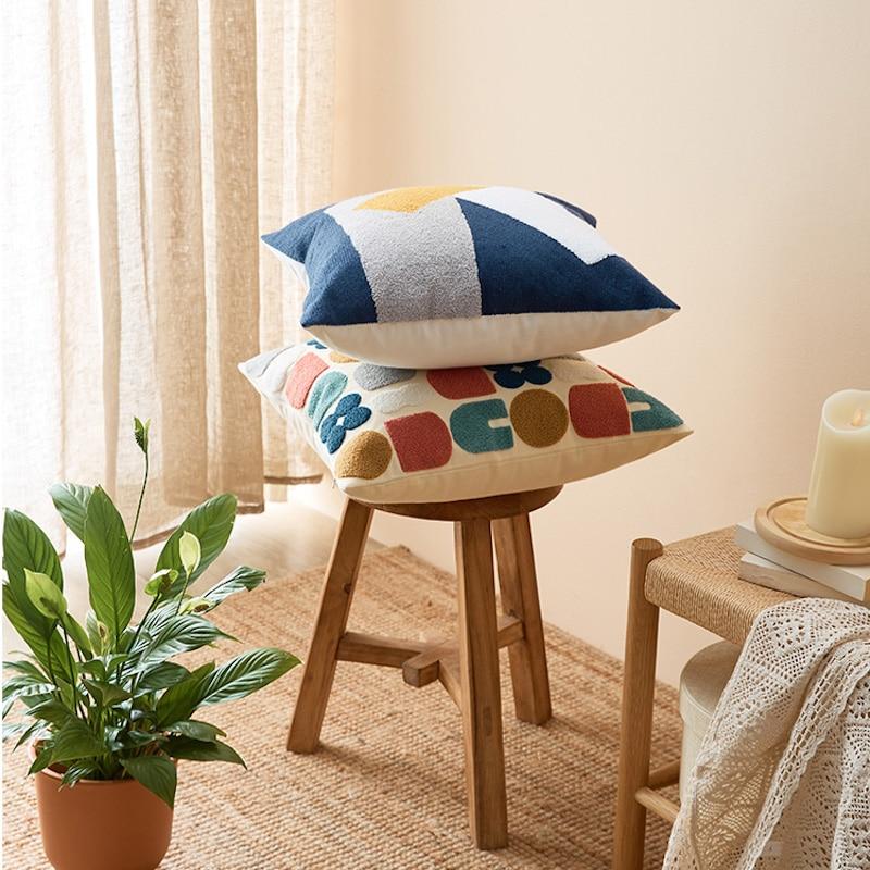 Arthena - Luxuriöse Bestickte Zierkissen mit Trendigen Abstrakten Boho-Formen für Ihr Wohn- und Schlafzimmer