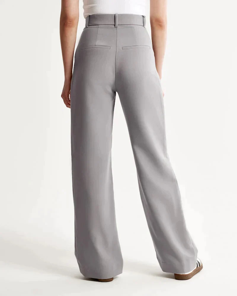 Femke | Stilvolle und figurbetonte Damenhose für einen eleganten Look