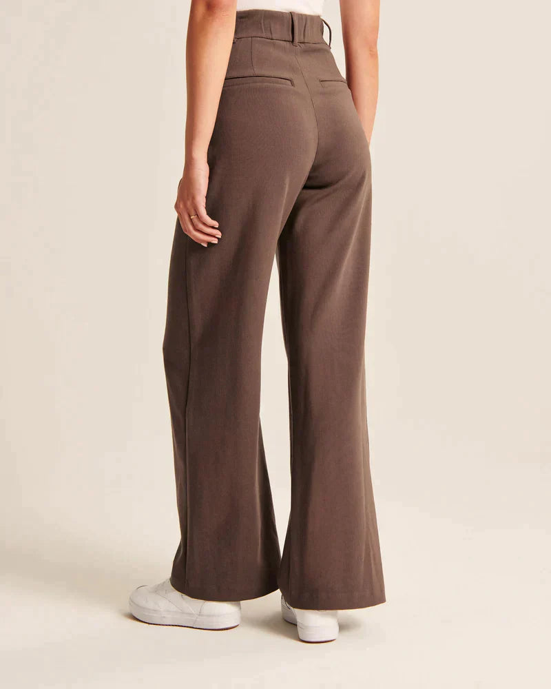 Femke | Stilvolle und figurbetonte Damenhose für einen eleganten Look