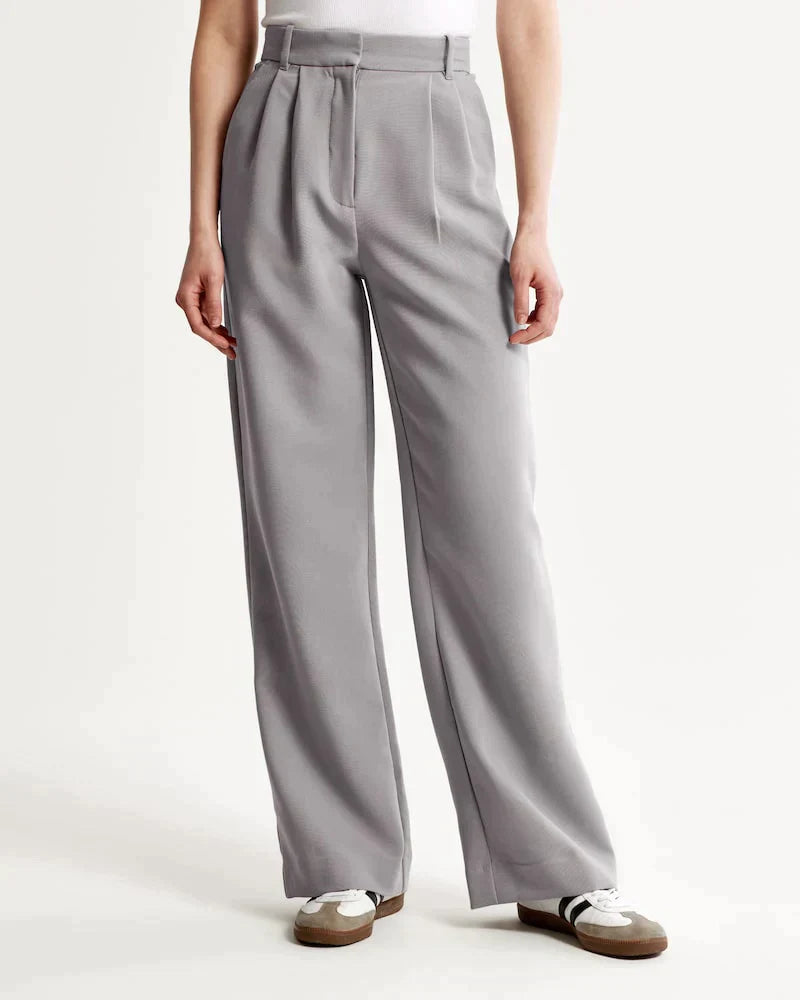 Femke | Stilvolle und figurbetonte Damenhose für einen eleganten Look